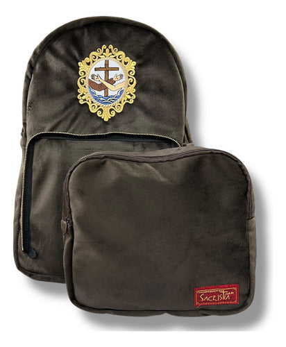 Mochila Sacristía O Sacrimochila 4.0 Bordada Escudo Franciscano Bolsa Desmontable