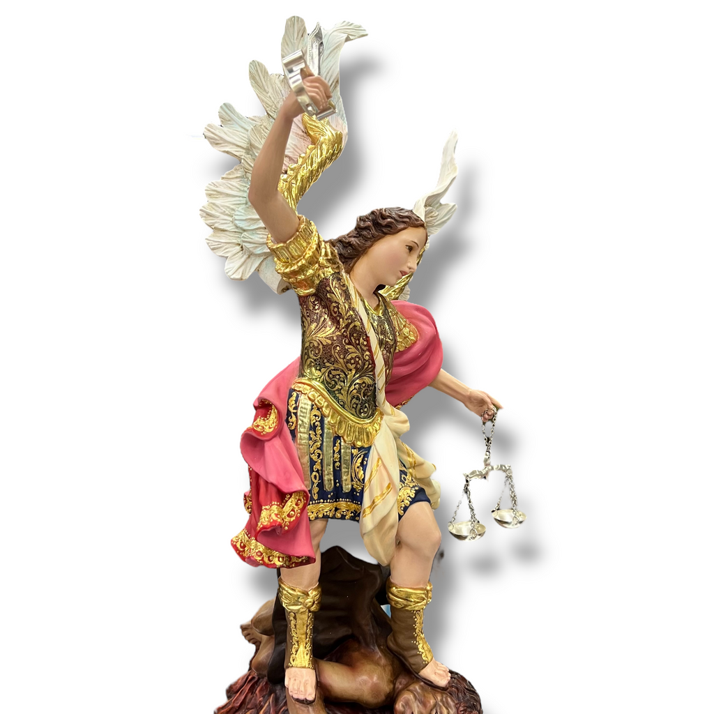 San Miguel Arcángel En Madera Decorado Con Oro Fino 50cm