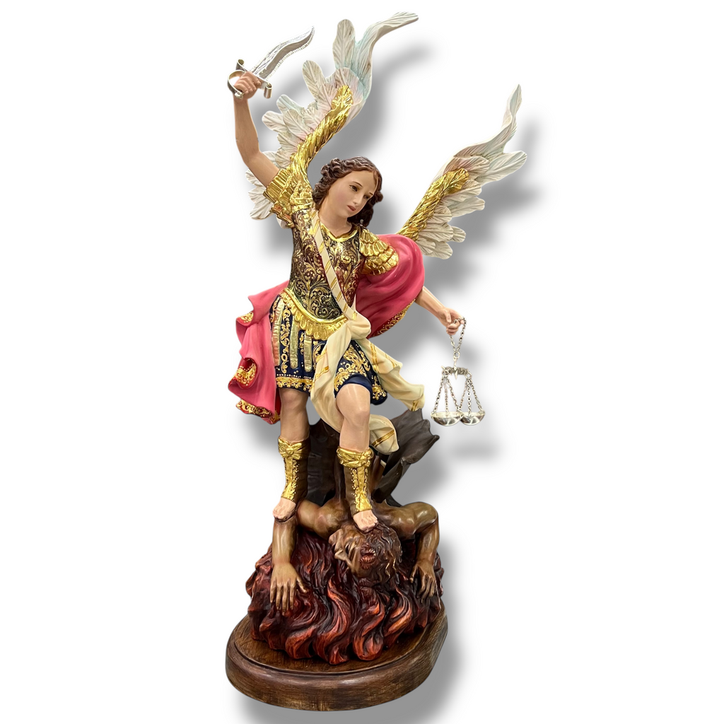 San Miguel Arcángel En Madera Decorado Con Oro Fino 50cm