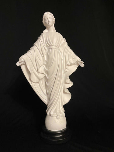 Virgen De La Sonrisa