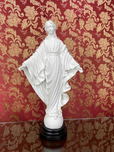 Virgen De La Sonrisa