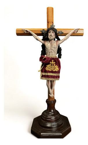 Cristo De Base Tallado En Cedro Rojo 58cm Con Accesorios