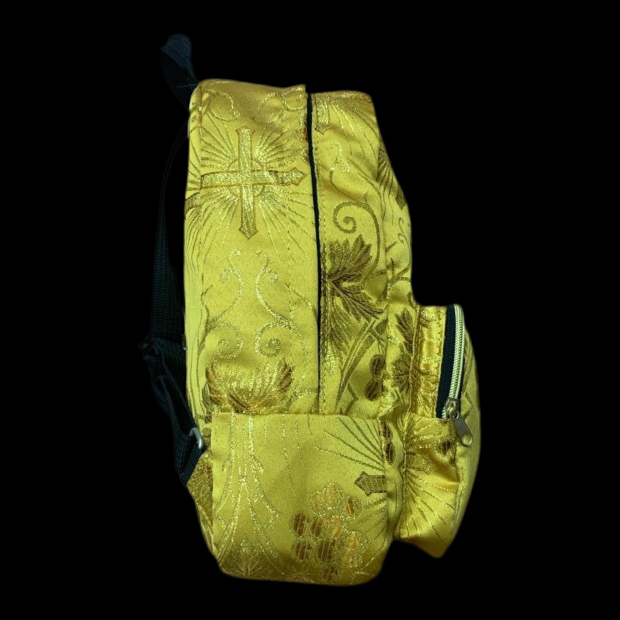 Mochila Mini Sacristía En Tela Brocada Bordada Dorada Corazon De Jesús