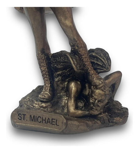 San Miguel Arcángel Figura Terminado Bronce Detallada