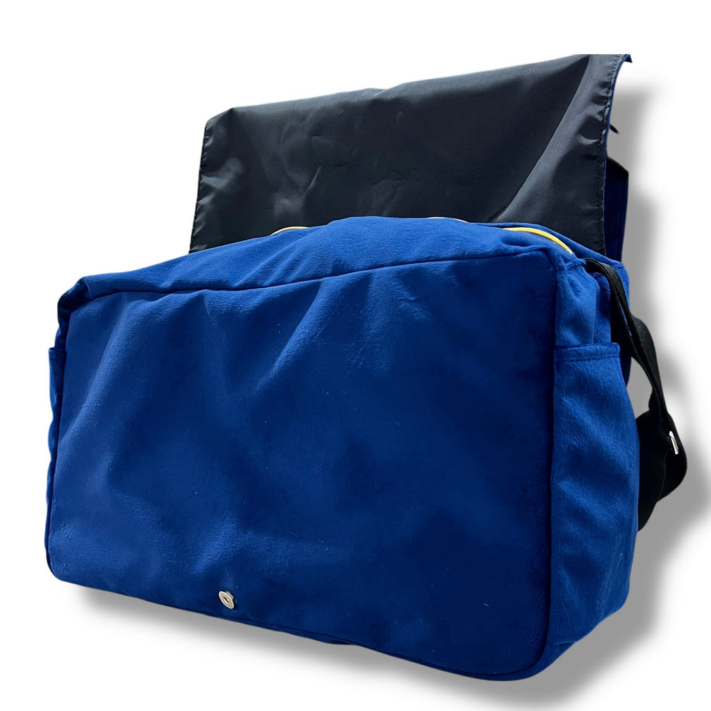 Sacri Mochila Mensajero Bordada Anagrama de Maria o Símbolo Mariano