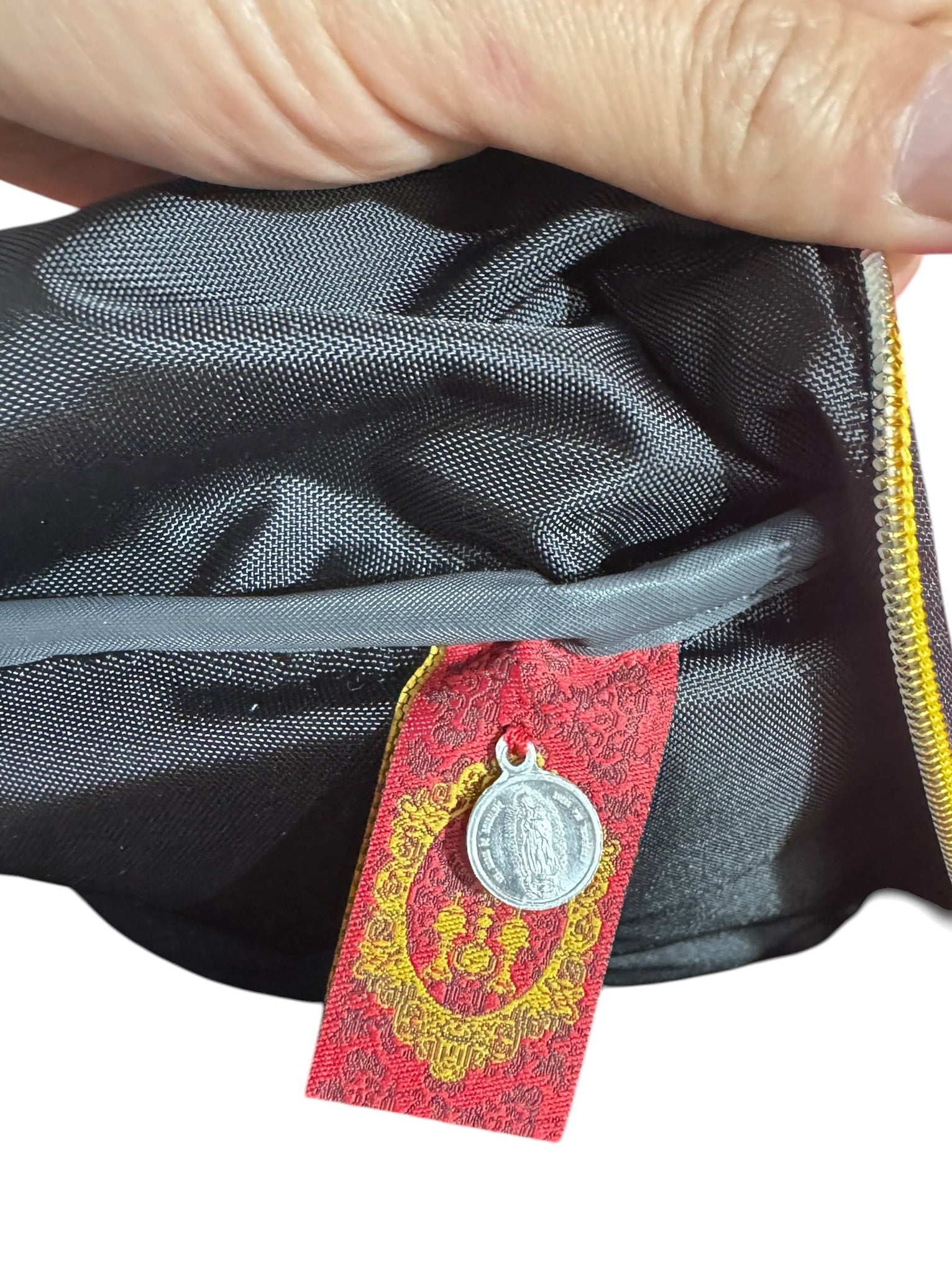 Mochila Sacristía Bordada Corazón De María Rosa