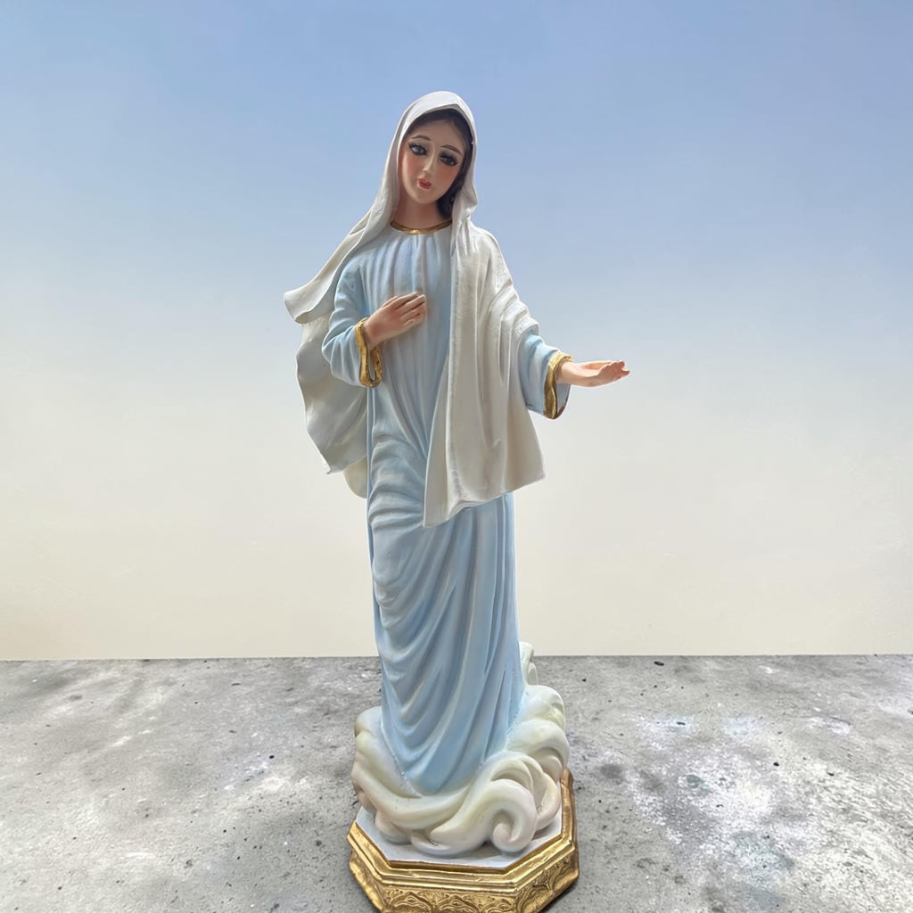 Virgen De Medjugorje O Reina De La Paz 30cm
