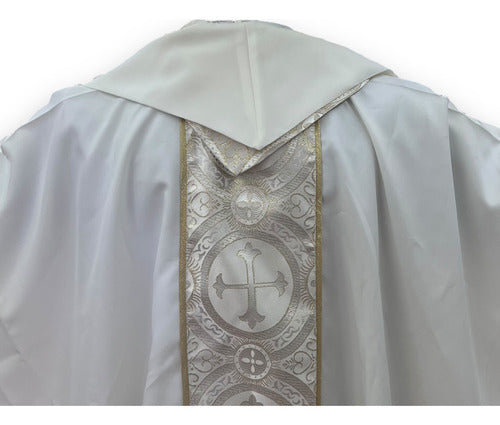 Casulla Ornamento Dorado Brocado Bordado Virgen De Guadalupe