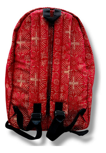 Mochila Sacristía En Tela Brocada Roja Con El Corazón De Jesús Bordado