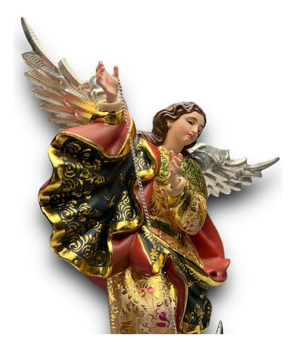 Virgen Del Apocalipsis Tallada En Madera Con Oro Fino 32cm