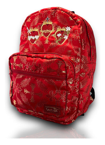Mochila Sacristía En Tela Brocada Roja Con 3 Corazones Bordados