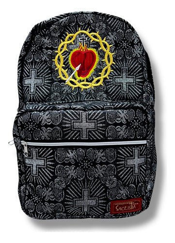 Mochila Sacristía En Tela Brocada Roja Con El Corazón De Jesús Bordado