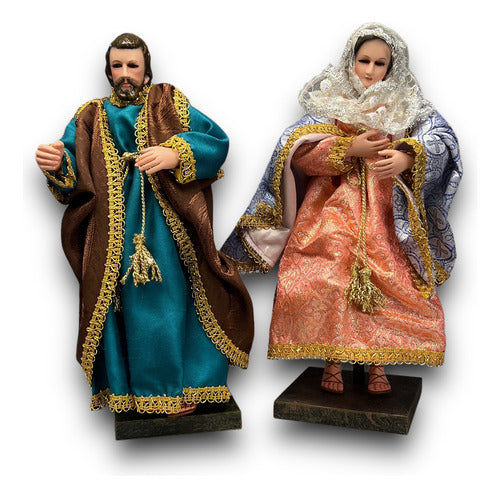 José Y María Imágenes De Vestir Talla En Madera 30cm