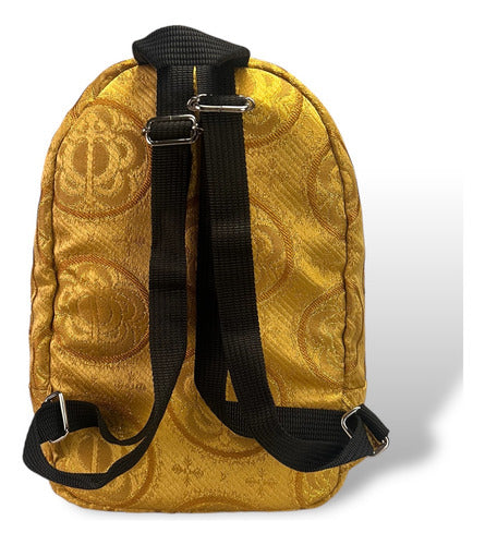 Mochila Mini Brocada Dorada Bordada Con Escudo De La Vigen Del Carmen