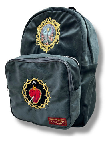 Mochila Sacristía O Sacrimochila 4.0 Bordada Corazón De Jesús Y Pintura De Eucaristia Con Bolsa Desmontable