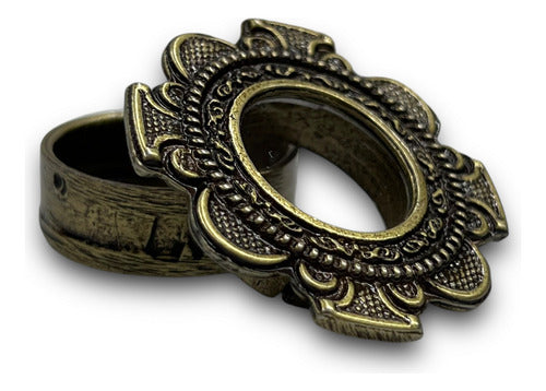 Teca O Relicario De Cruz Con Trébol (porta Reliquia Santos)