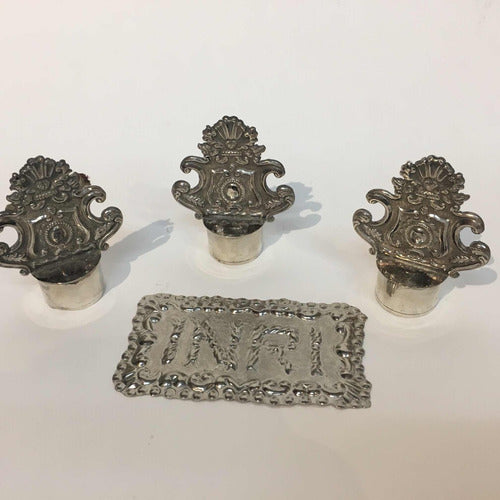 Juego De Cantoneras De Plata Y Letrero Inri Latón Niquelado