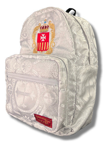 Mochila Sacristía Bordada En Tela Brocada Blanco Con Plateado Escudo Virgen De La Meced