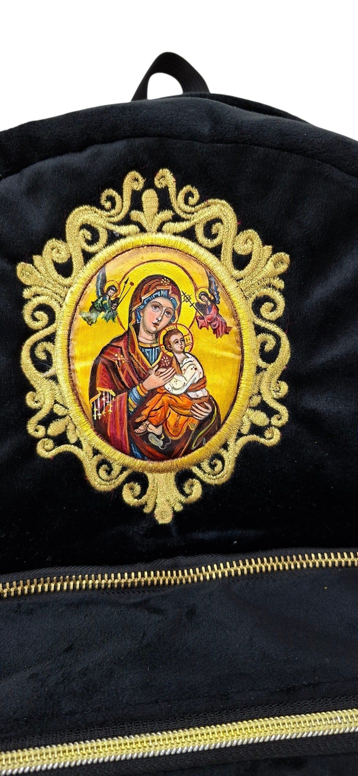 Mochila Sacristía O Sacrimochila 4.0 Bordado Mariano Y Pintura De La Virgen Del Perpetuo Socorro Con Bolsa Desmontable