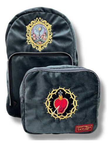 Mochila Sacristía O Sacrimochila 4.0 Bordada Corazón De Jesús Y Pintura De Eucaristia Con Bolsa Desmontable