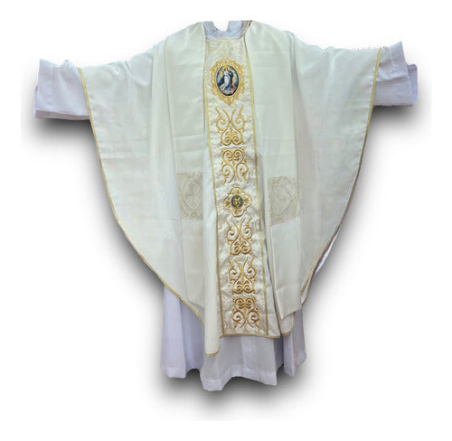 Casulla Ornamento Dorado Brocado Bordado Virgen De Guadalupe