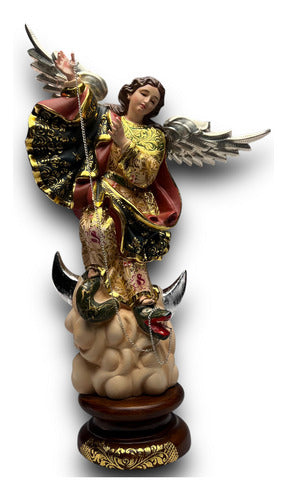 Virgen Del Apocalipsis Tallada En Madera Con Oro Fino 32cm