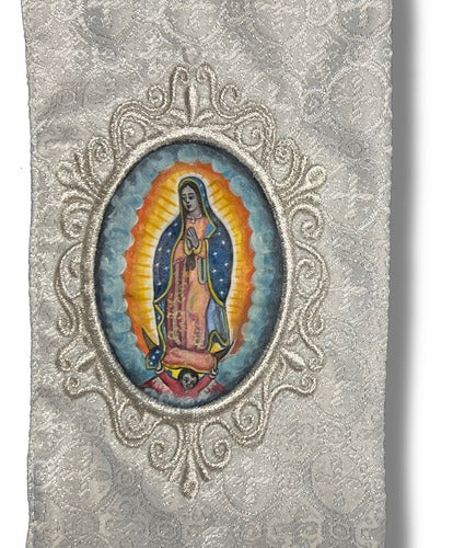 Estola Sacerdotal Brocada Bordada, Pintada Virgen Guadalupe